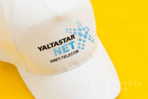Белые бейсболки с логотипом «YALTASTAR»
